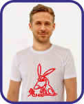 Галерея футболок Кролик